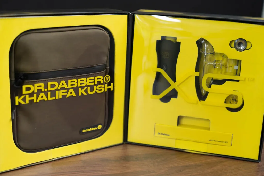 Dr. Dabber XS™ KHALIFA KUSH LIMITED EDITION(Dab Rig with thermo-chromatic technology) 5 Dr. Dabber XS™ KHALIFA KUSH LIMITED EDITION(Dab Rig with thermo-chromatic technology) - Image 5