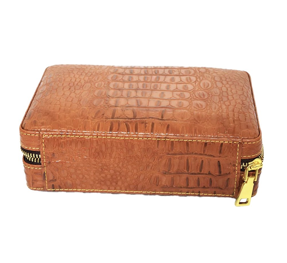 4 Stick Brown Leather Travel Humidor Set With Cutter And Lighter 1 4 Stick Brown Leather Travel Humidor Set With Cutter And Lighter