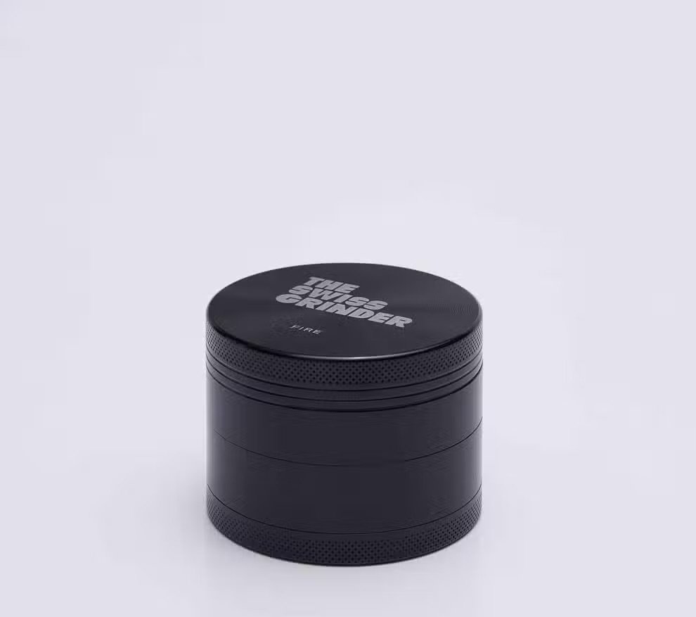 Swiss Grinder Fire – Premium 4-piece grinder 1 Swiss Grinder Fire – Premium 4-piece grinder